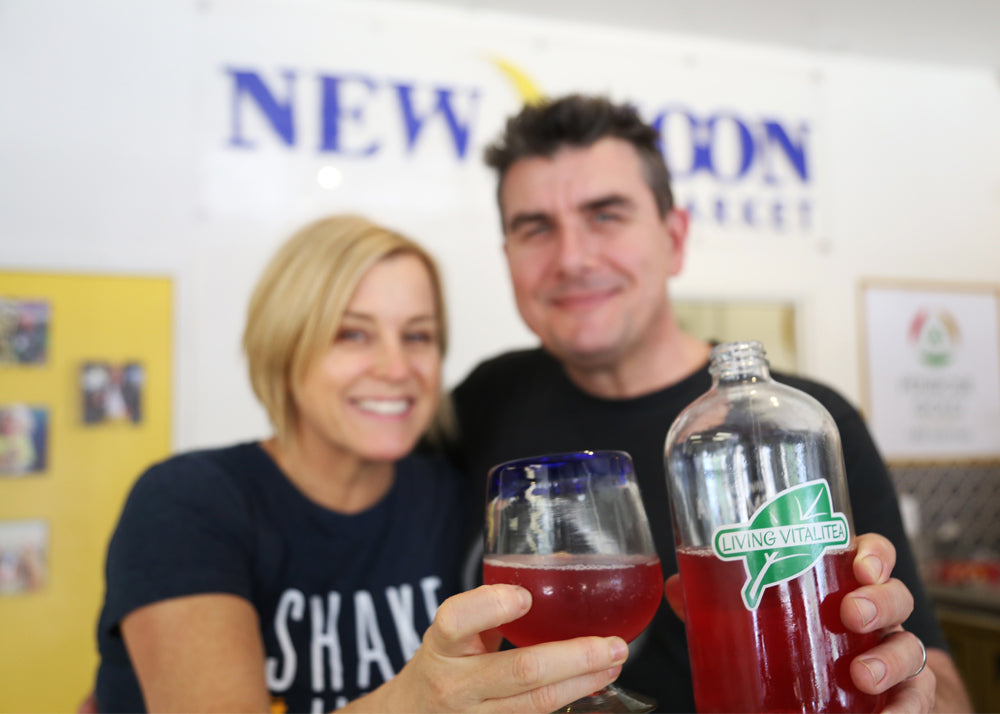 New Moon Market Florida’s best fresh kombucha, kegs and cans. 100% Organic Raw Local Sustainable love.  Hemp, Kratom, kava, lions mane mushroom, ginger, turmeric, adaptogenic. Improve digestion Immune system Immunity Detox Heal Antioxidants. Starter kits.